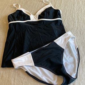 Athleta Black White Tankini Swimsuit Large